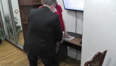 Скрытая камера в офисе начальник трахает секретаршу